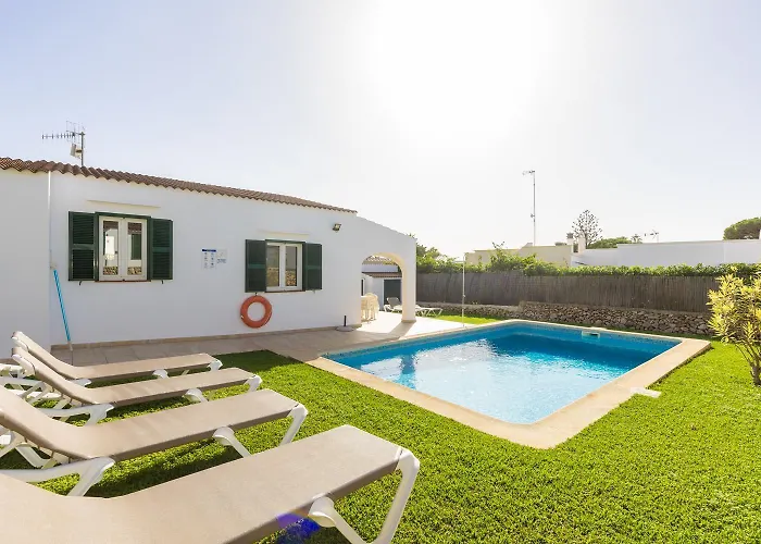 Calitja Dos Cala'N Bosch (Menorca)